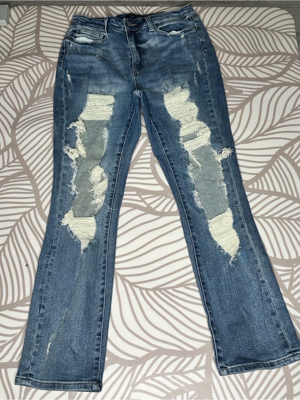 Judy Blue Medium Wash Straight Leg Jeans with Front Rips